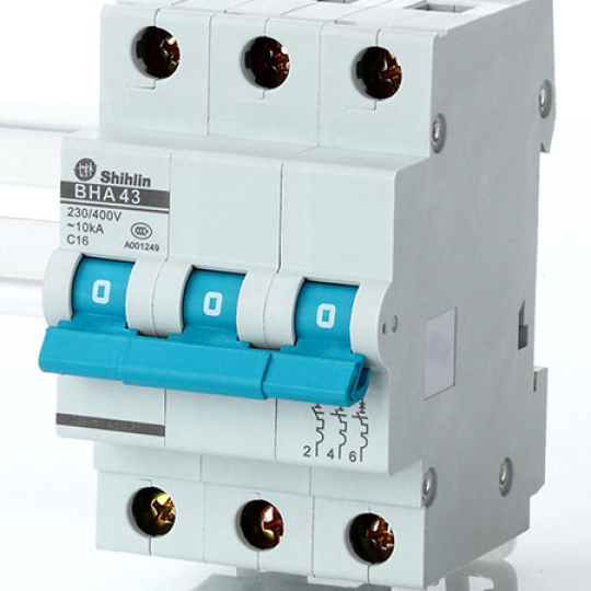 BHA 3P 10kA (6 ~ 125A)